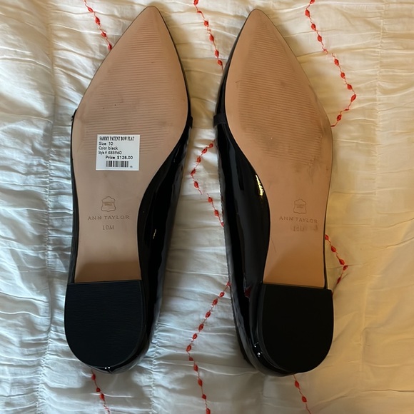 Ann Taylor pointed bow flats - Picture 6 of 7